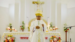 আর্চবিশপ লরেন্স সুব্রত হাওলাদার, সিএসসি